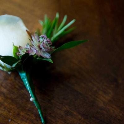 Floral Lounge Classic rose buttonhole