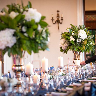 Floral-Lounge-Cave-Castle-Wedding-Flowers
