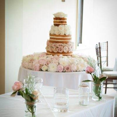 Naked cake flowers roses